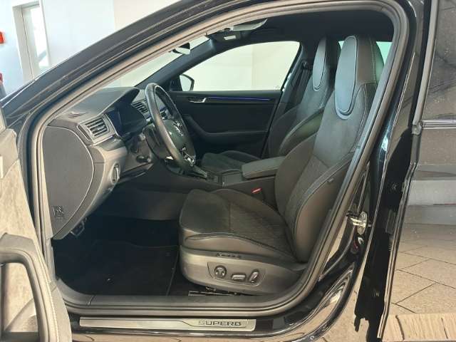 Fahrzeugbild eines Skoda Superb