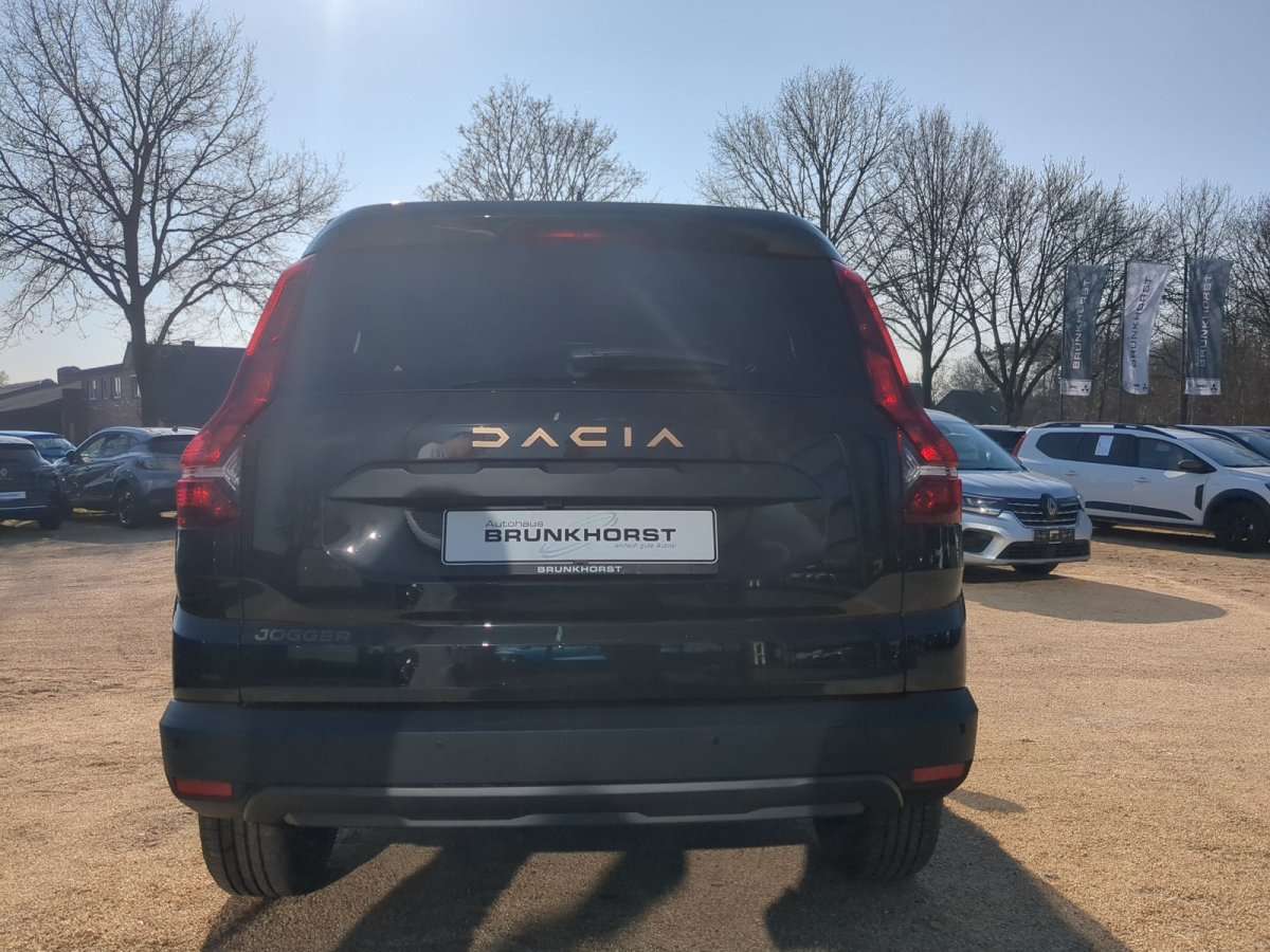 Fahrzeugbild eines Dacia Jogger
