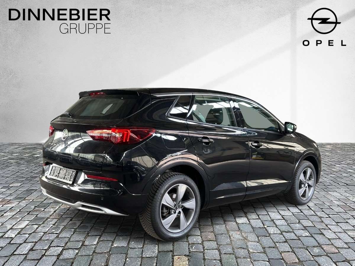 Fahrzeugbild eines Opel Grandland X