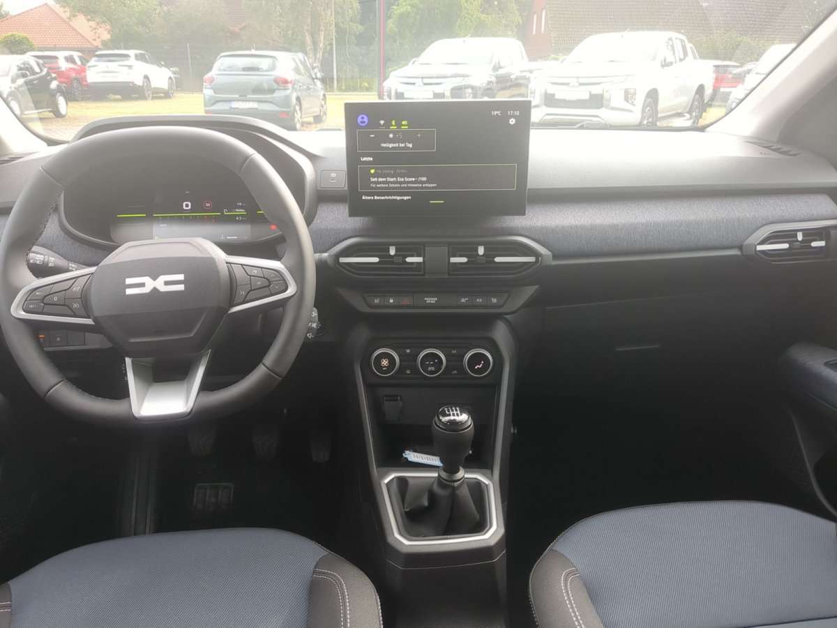 Fahrzeugbild eines Dacia Sandero