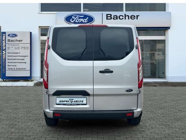 Fahrzeugbild eines Ford Transit Custom