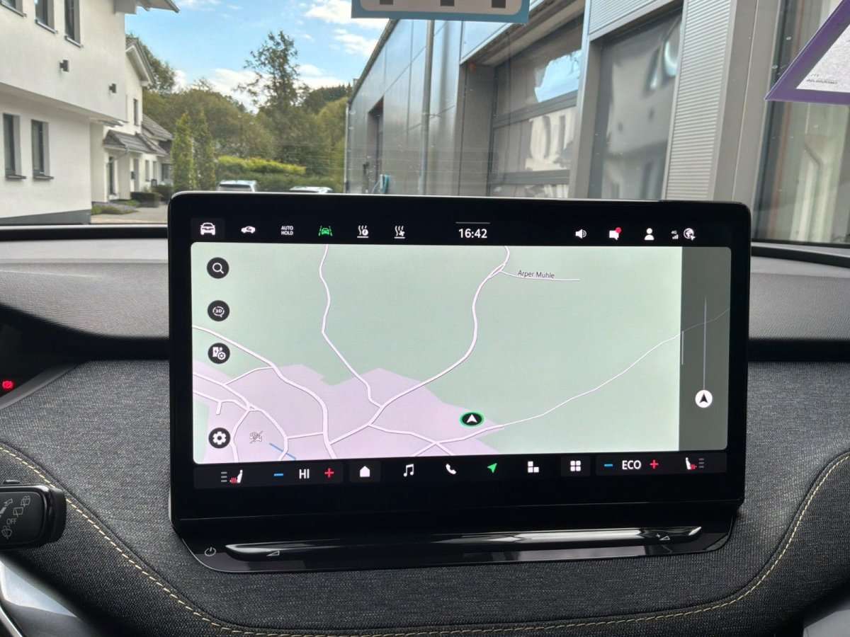 Fahrzeugbild eines Skoda ELROQ