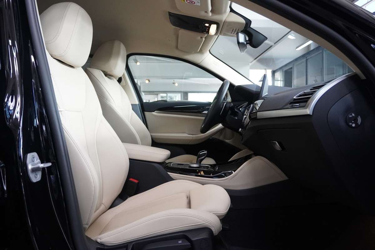 Fahrzeugbild eines BMW X4