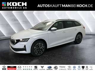 Schräge Frontansicht auf einen Skoda Octavia , freigestellt