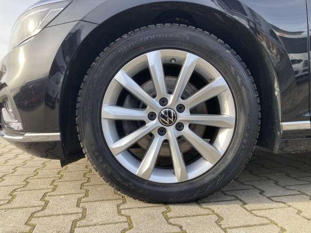 Fahrzeugbild eines Volkswagen Passat