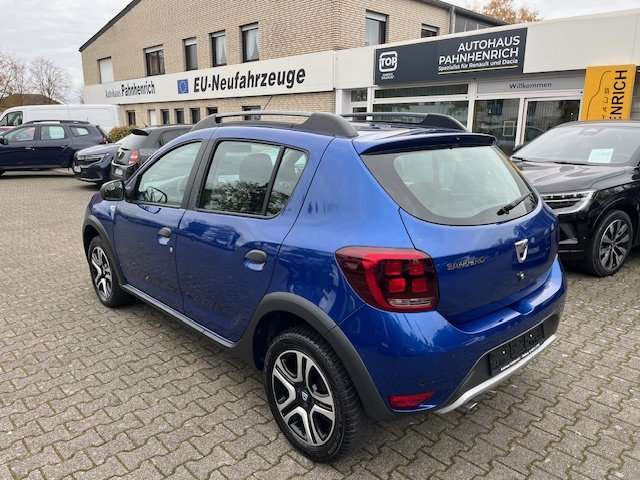 Fahrzeugbild eines Dacia Sandero