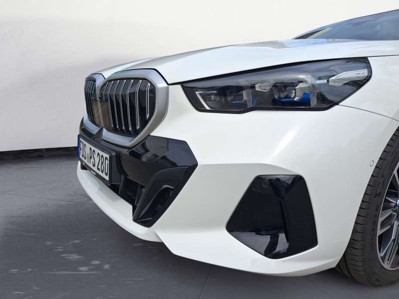 Fahrzeugbild eines BMW 5er-Reihe