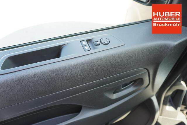 Fahrzeugbild eines Peugeot Expert