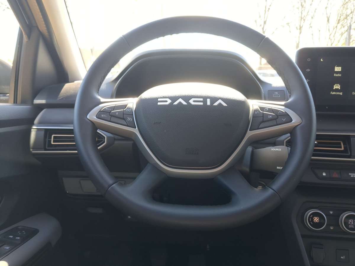 Fahrzeugbild eines Dacia Jogger