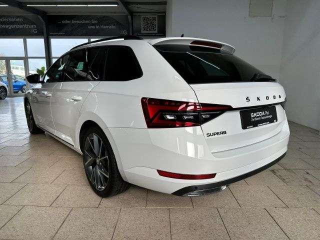 Fahrzeugbild eines Skoda Superb