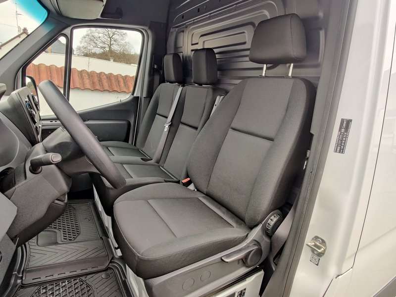 Fahrzeugbild eines Mercedes-Benz Sprinter