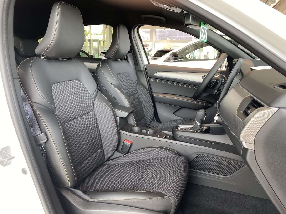 Fahrzeugbild eines Renault Arkana