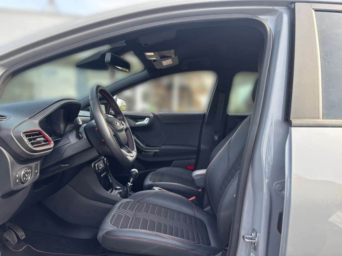 Fahrzeugbild eines Ford Puma