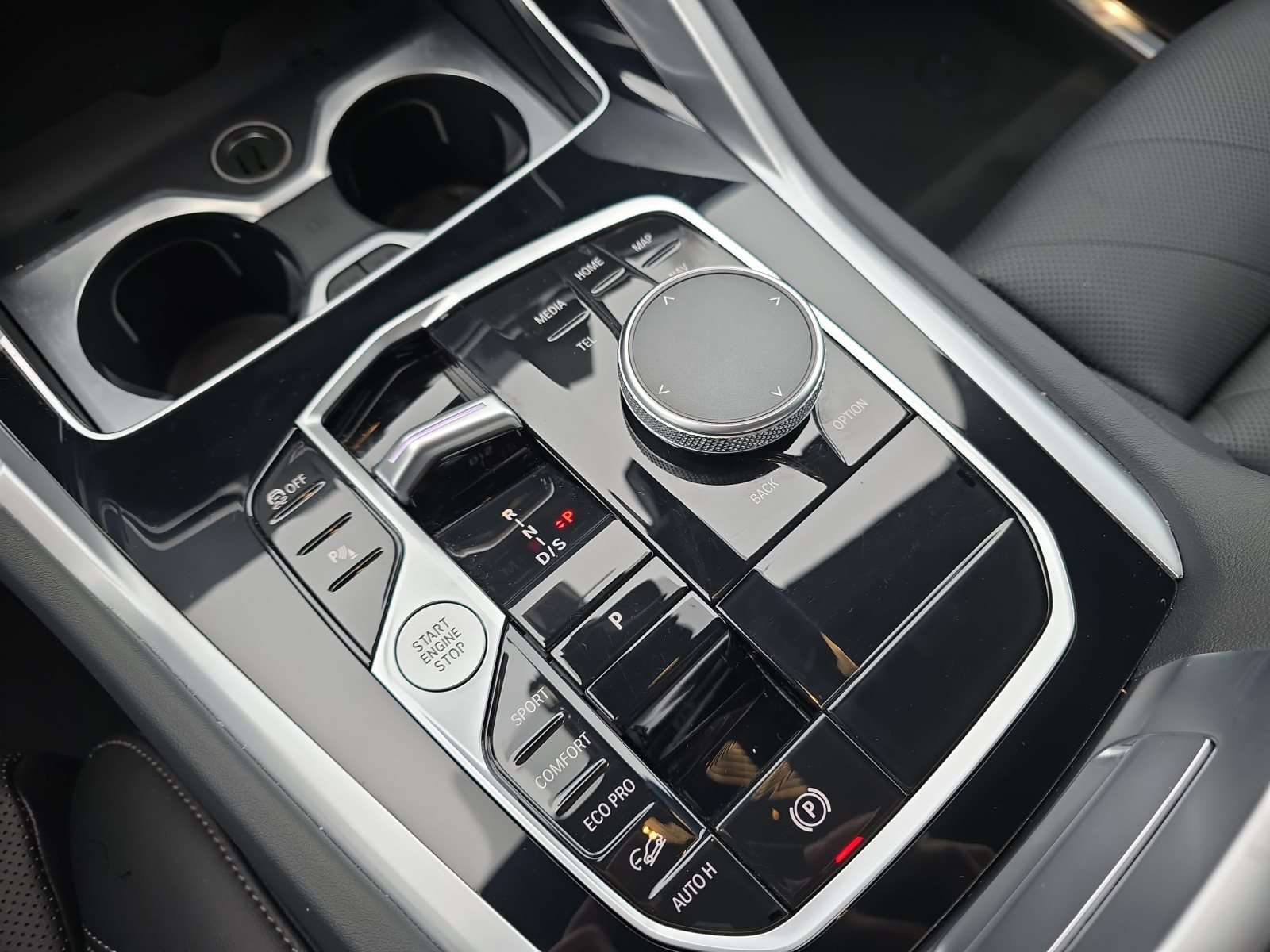 Fahrzeugbild eines BMW X6