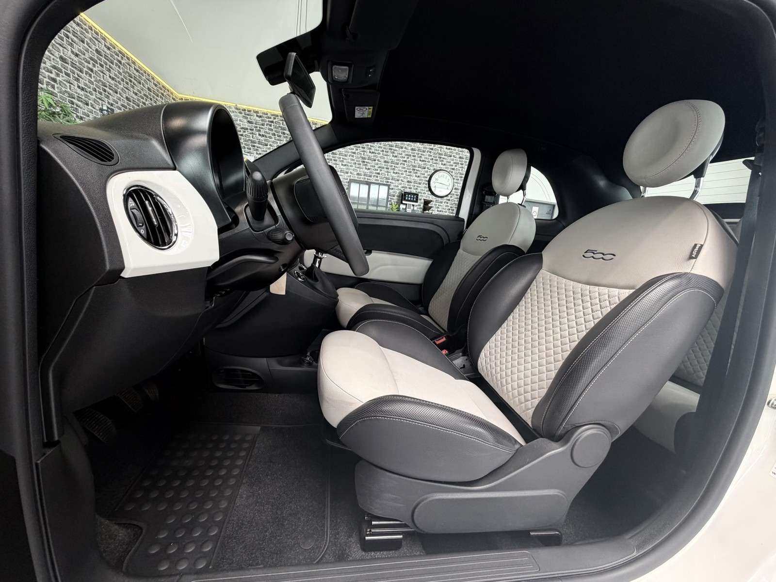 Fahrzeugbild eines Fiat 500