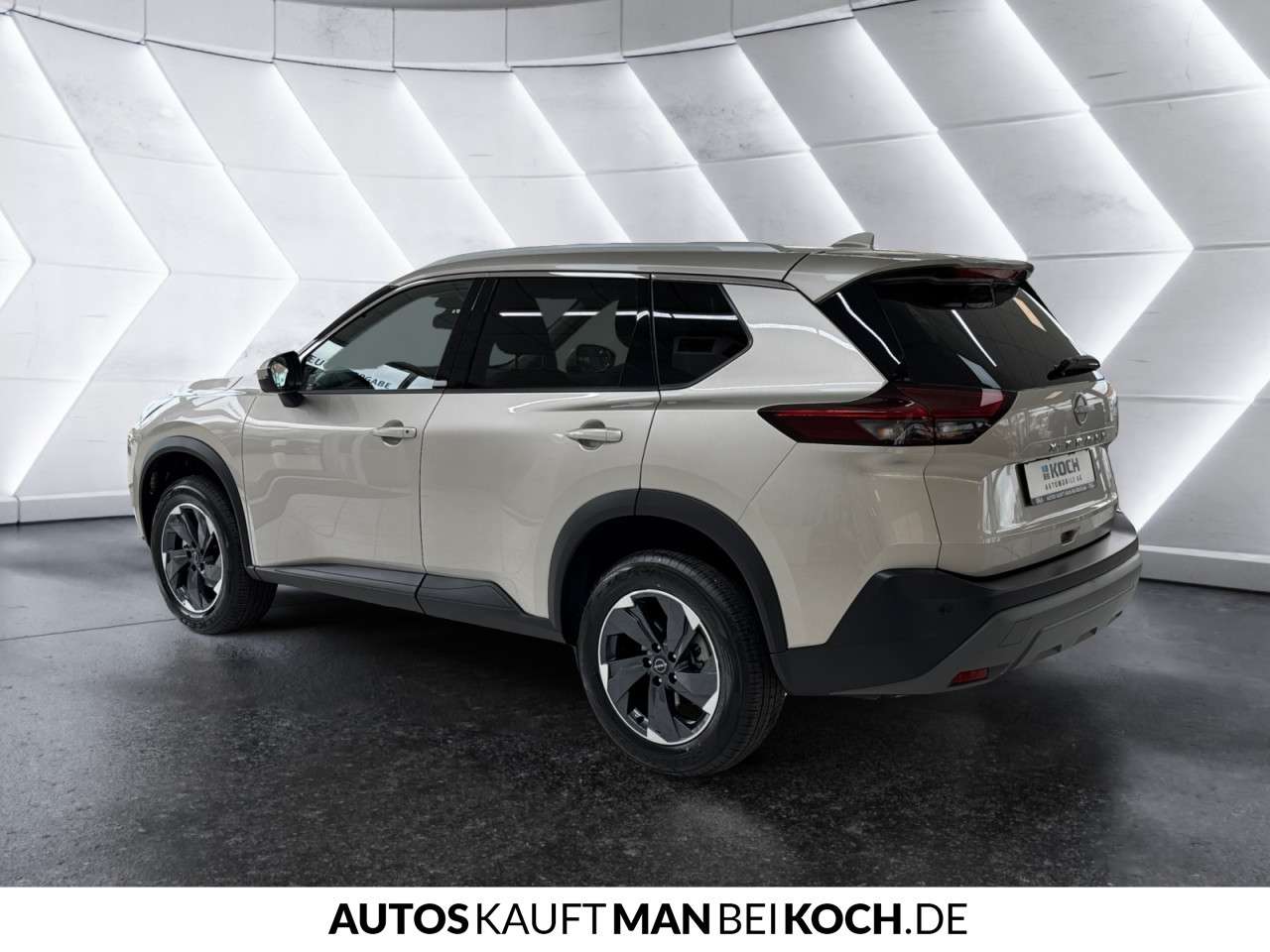 Fahrzeugbild eines Nissan X-TRAIL