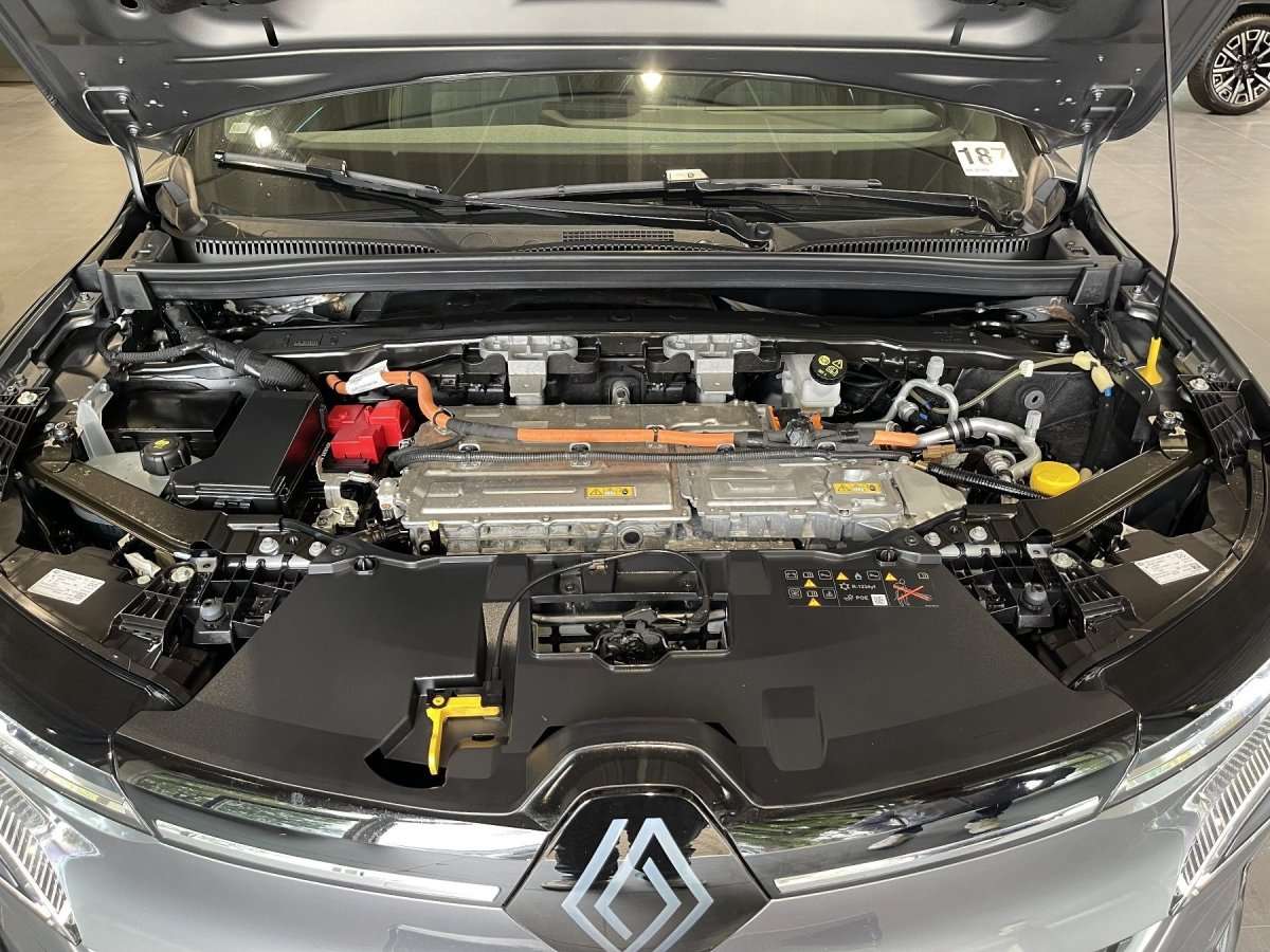Fahrzeugbild eines Renault Megane E-TECH