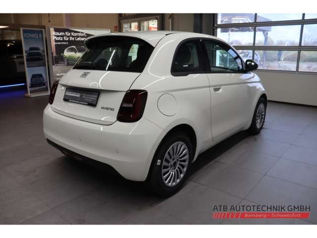 Fahrzeugbild eines Fiat 500