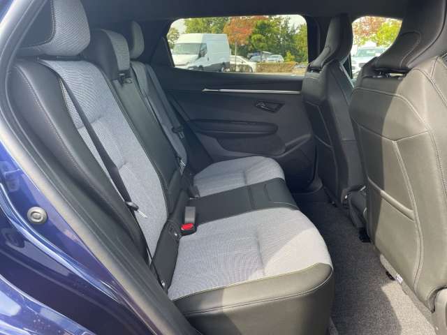 Fahrzeugbild eines Renault Scenic E-TECH