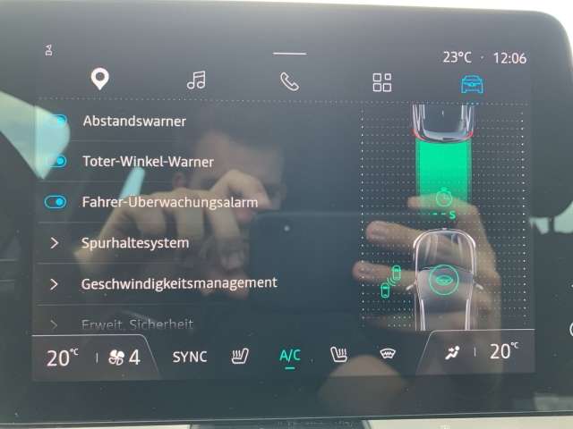 Fahrzeugbild eines Renault Austral