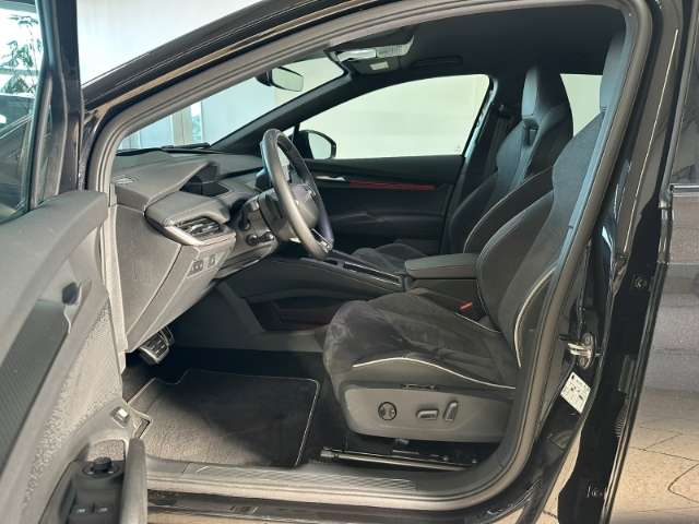 Fahrzeugbild eines Skoda ENYAQ