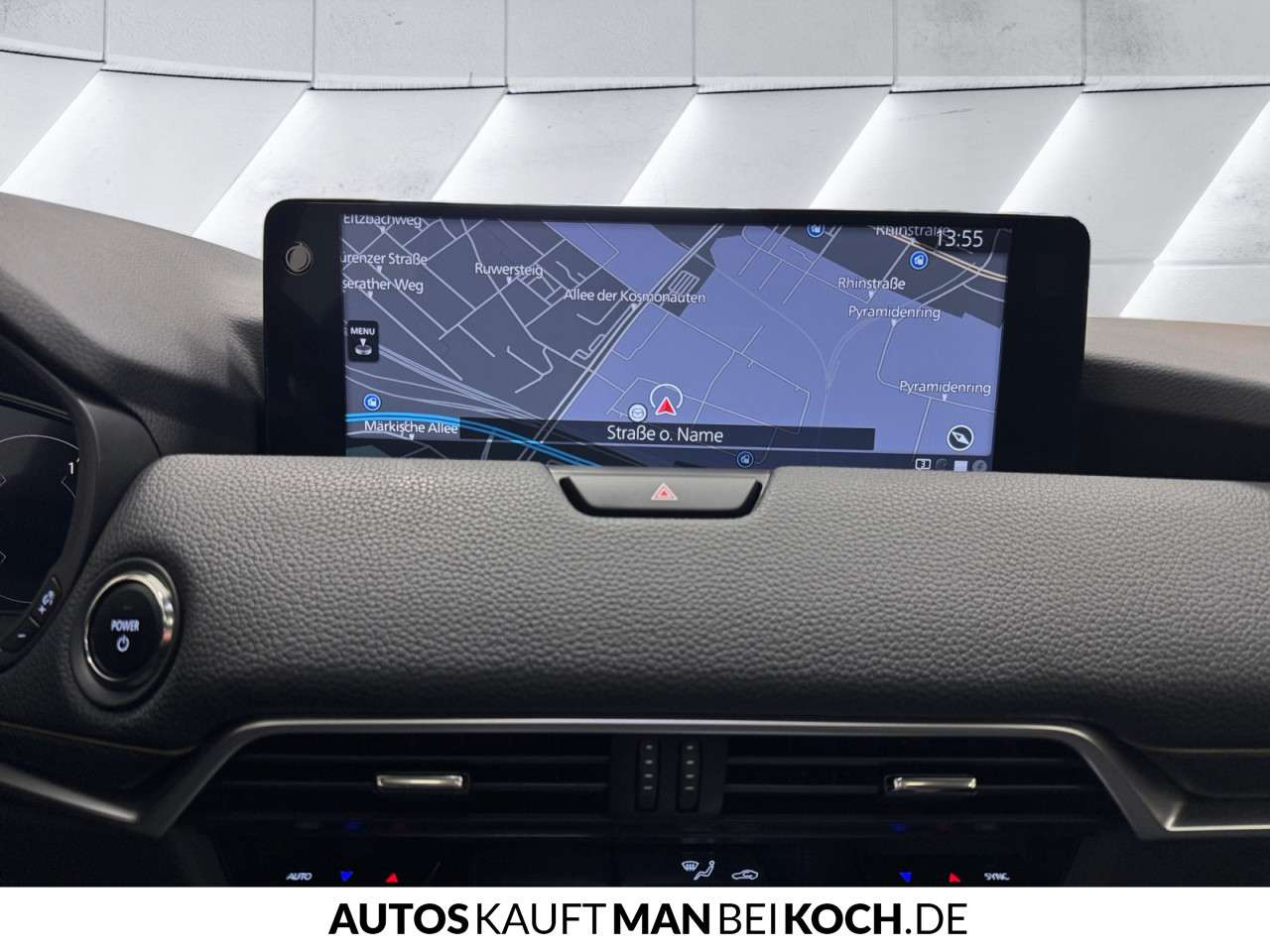 Fahrzeugbild eines Mazda CX-60
