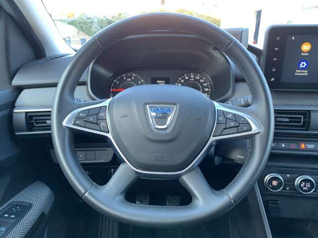 Fahrzeugbild eines Dacia Jogger