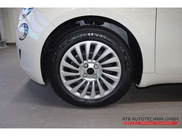 Fahrzeugbild eines Fiat 500