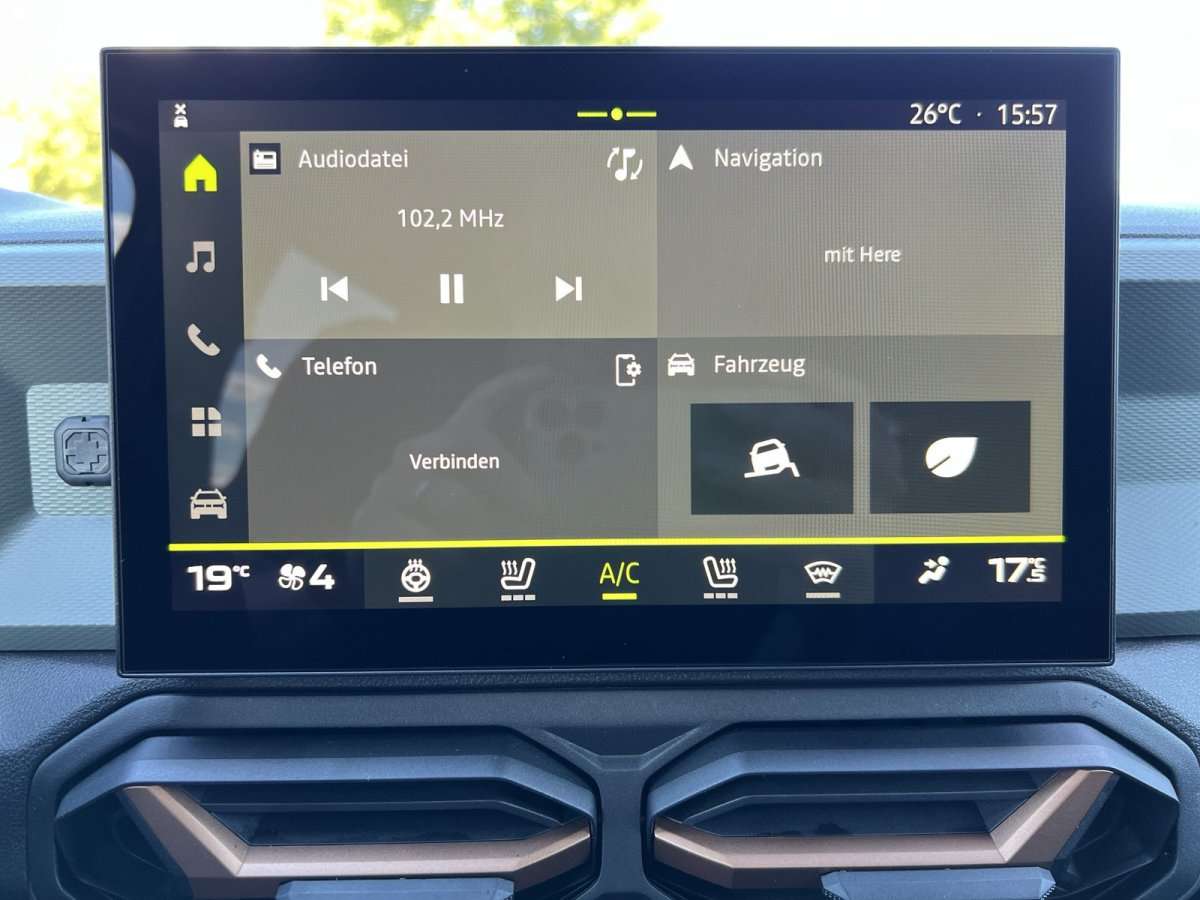 Fahrzeugbild eines Dacia Bigster