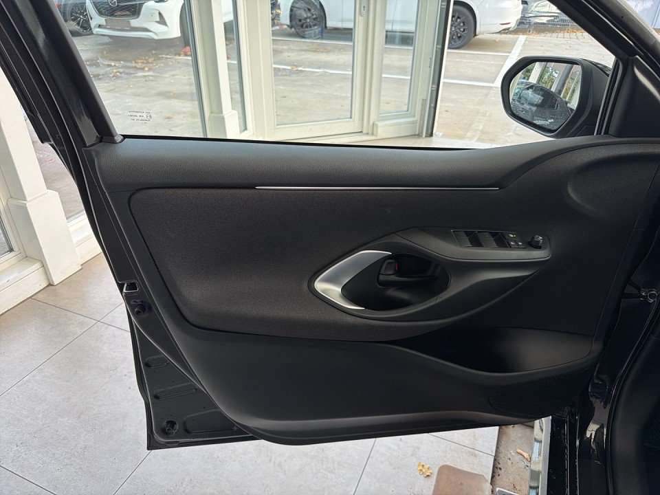 Fahrzeugbild eines Mazda Mazda2 Hybrid
