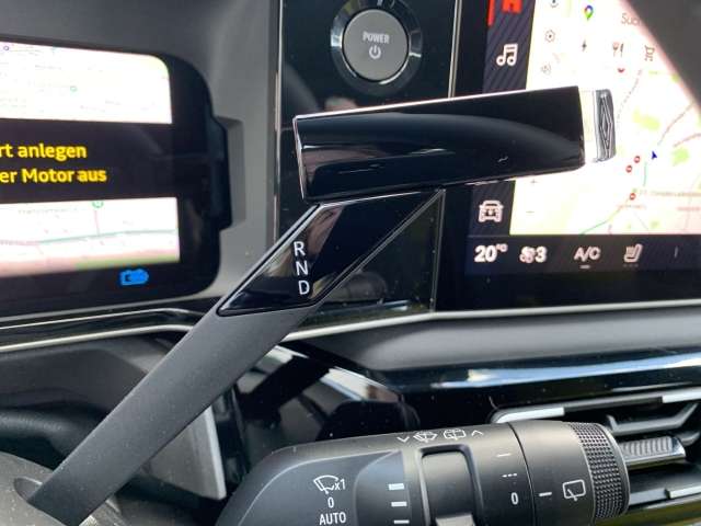 Fahrzeugbild eines Renault 5 E-TECH