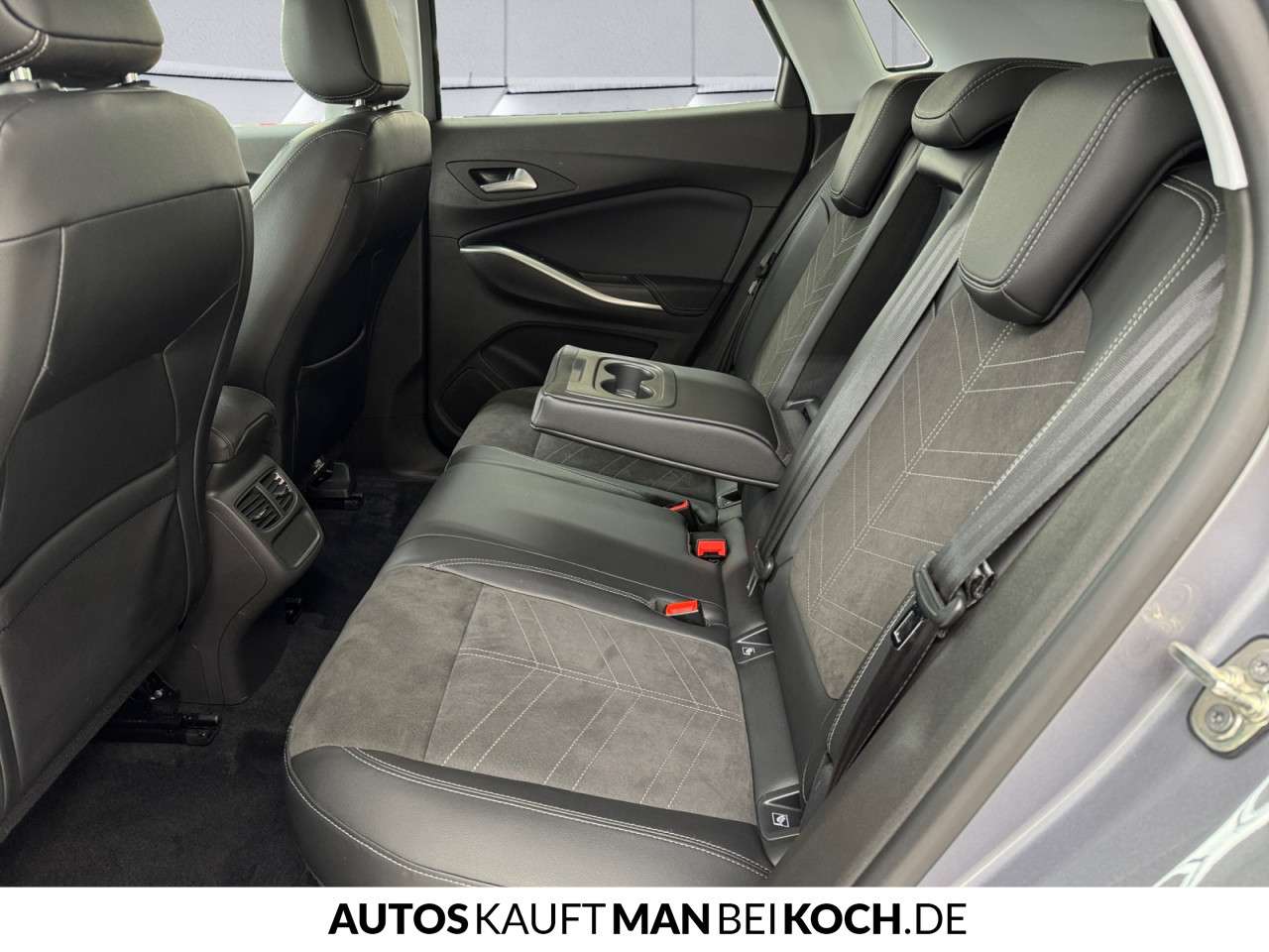 Fahrzeugbild eines Opel Grandland X
