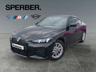 Schräge Frontansicht auf einen BMW 4er-Reihe , freigestellt