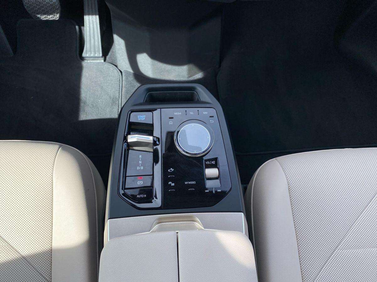 Fahrzeugbild eines BMW iX