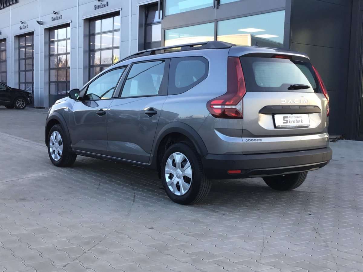 Fahrzeugbild eines Dacia Jogger