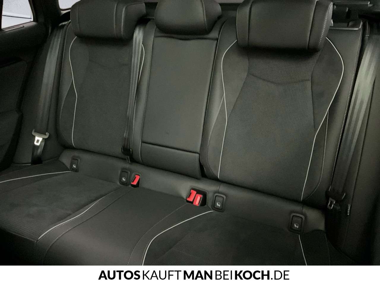 Fahrzeugbild eines Skoda Superb