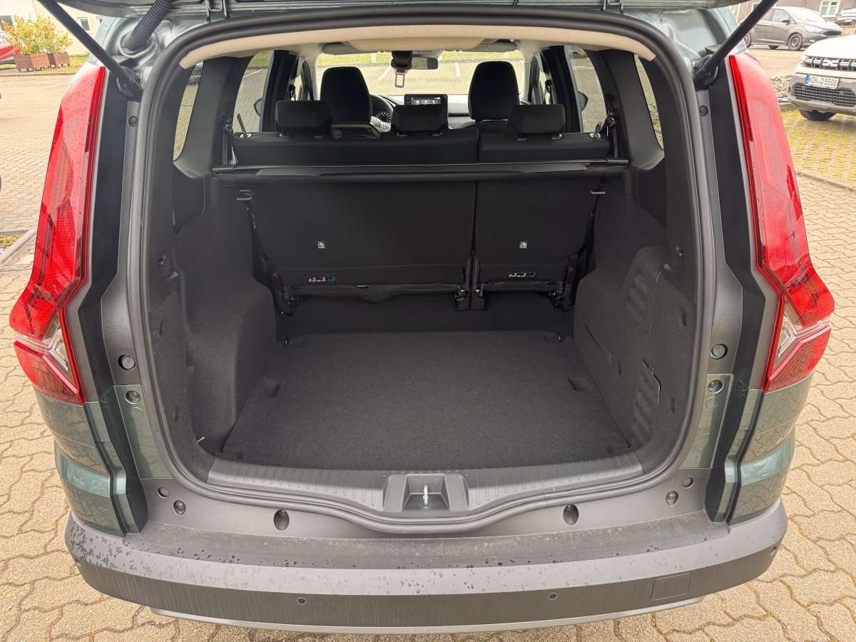 Fahrzeugbild eines Dacia Jogger