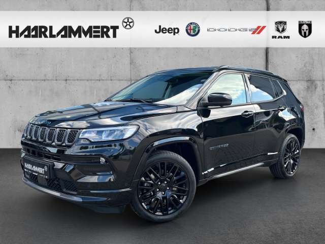 Fahrzeugbild eines Jeep Compass