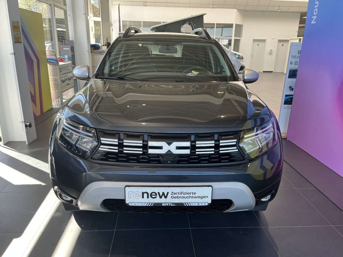 Fahrzeugbild eines Dacia Duster
