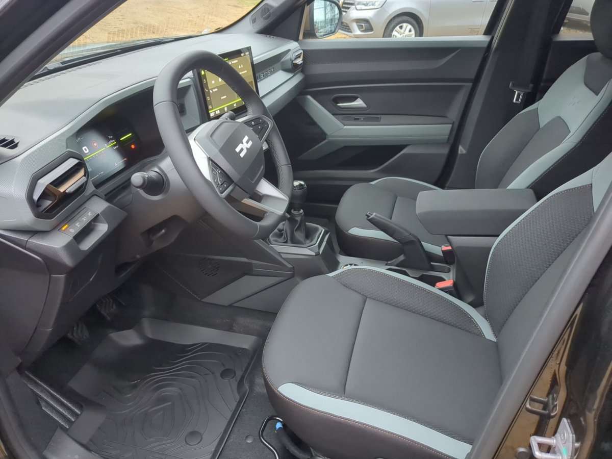 Fahrzeugbild eines Dacia Duster