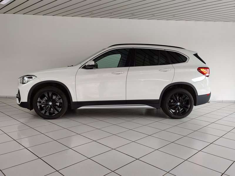 Fahrzeugbild eines BMW X1