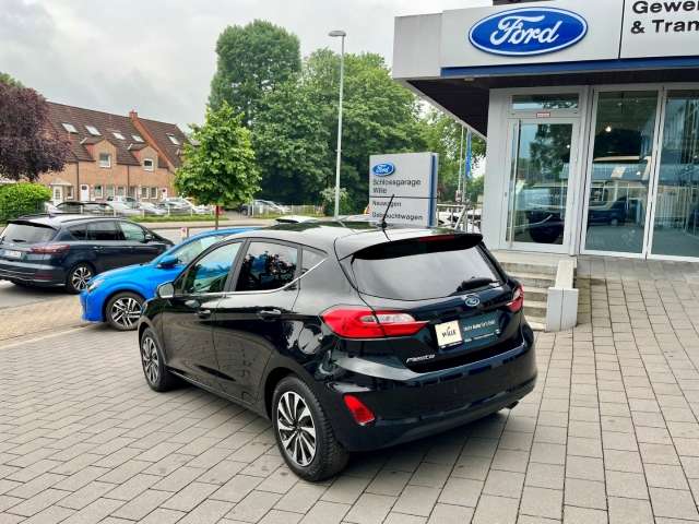 Fahrzeugbild eines Ford Fiesta