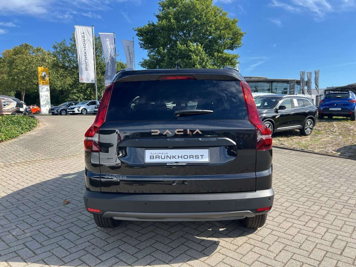 Fahrzeugbild eines Dacia Jogger