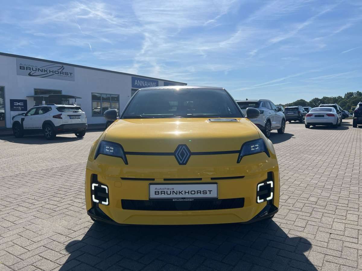 Fahrzeugbild eines Renault 5 E-TECH