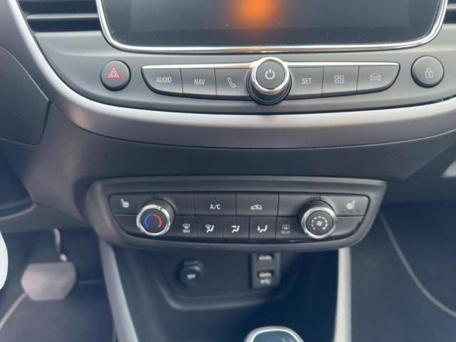 Fahrzeugbild eines Opel Crossland X