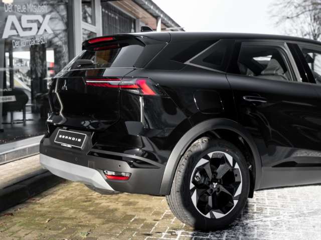 Fahrzeugbild eines Mitsubishi Grandis