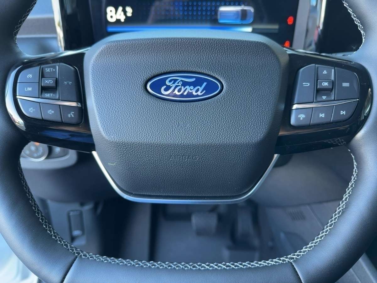 Fahrzeugbild eines Ford Transit Courier