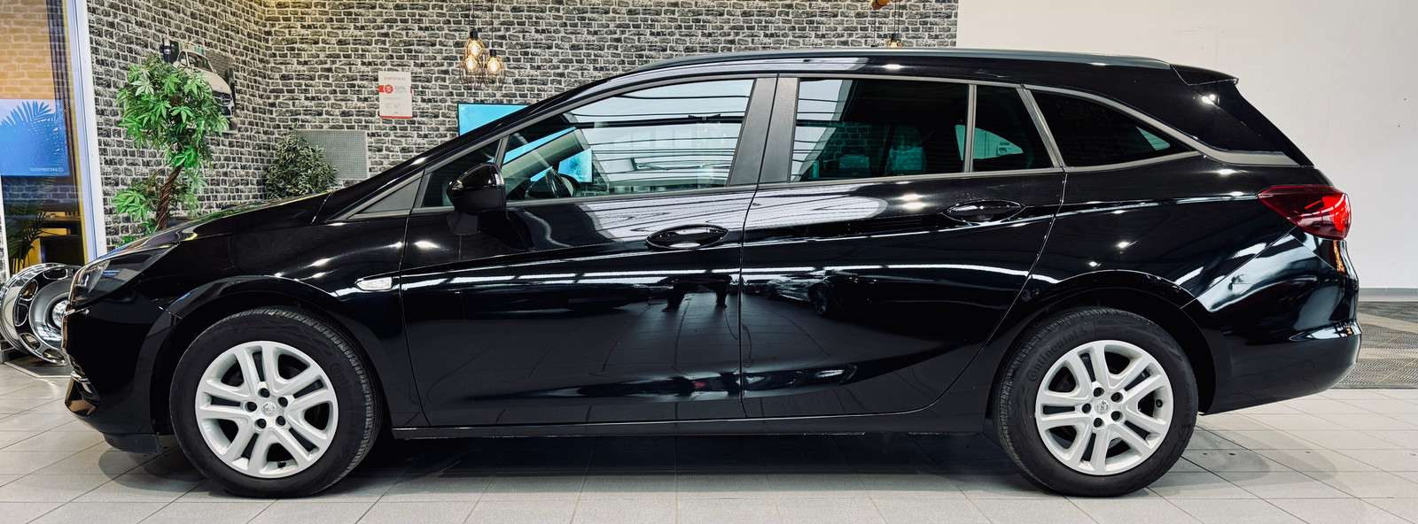 Fahrzeugbild eines Opel Astra