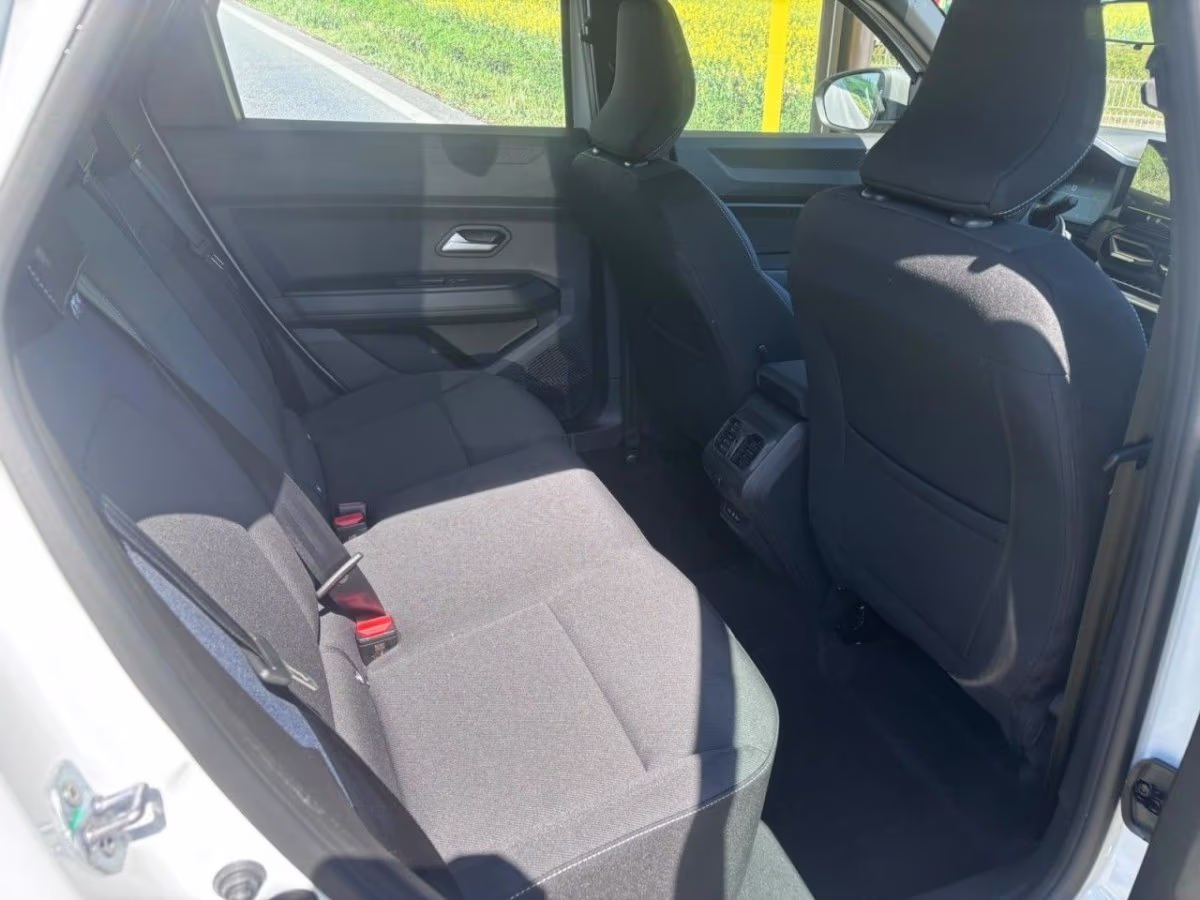 Fahrzeugbild eines Dacia Bigster