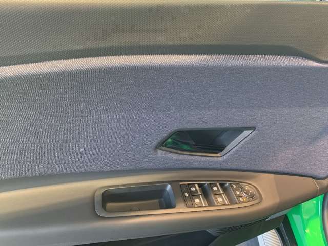 Fahrzeugbild eines Renault 5 E-TECH